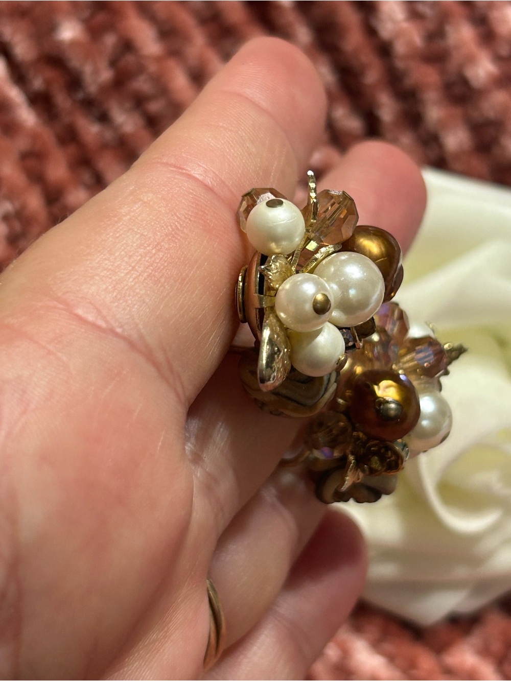 Vendome 50’s Cluster Clipon/Screwbacks Earrings - Picture 7 of 11